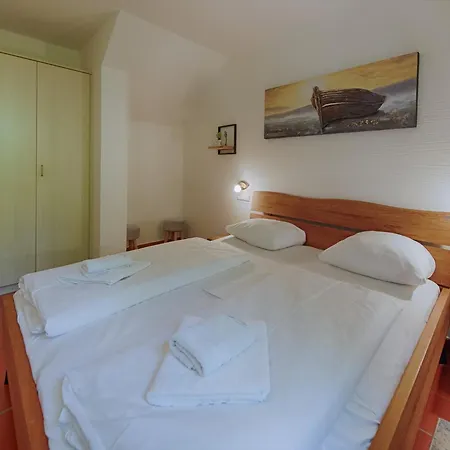 Rugana - Komfortplus Mit 1 Schlafzimmer Und Terrasse B47 Dranske